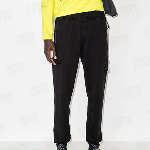 [홍콩명품.Stone Island] 스톤아일랜드 25SS 로고 탈부착 조거 팬츠 바지 (블랙), BM23564, KB, 레플리카의류,미러급사이트