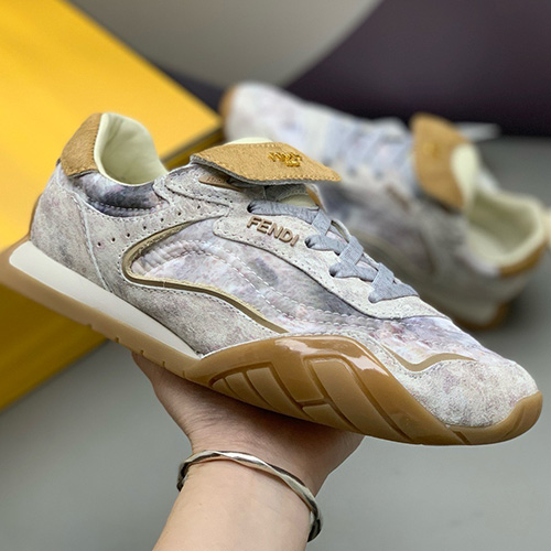 [홍콩명품,FENDI] 펜디 25SS 로고 남여 레더 가죽 스니커즈 운동화 (베이지-그레이), SE5863, PMD, 명품스니커즈,운동화,구두,로퍼,하이탑,신발
