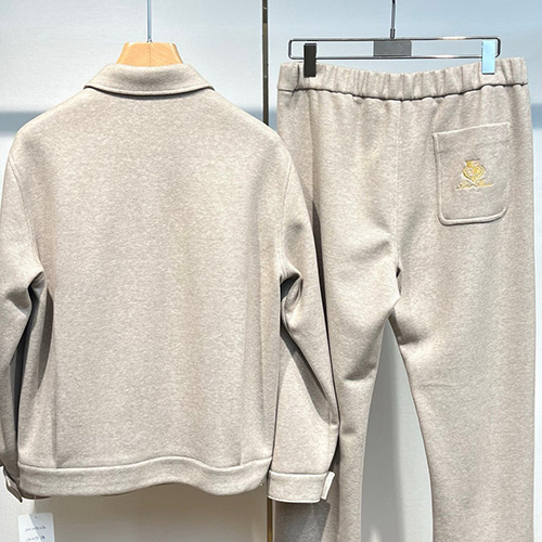 [홍콩명품.Loro Piana] 로로피아나 25SS 로고 자수 캐시미어 카라 집업 자켓 + 조거 팬츠 바지 상하의 세트 (2컬러), BM23781, HH, 레플리카의류,미러급사이트