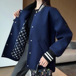[홍콩명품.LOUIS VUITTON] 루이비통 25SS 로고 여성 솜코트 (블루), BM23902, MC, 레플리카의류,미러급사이트