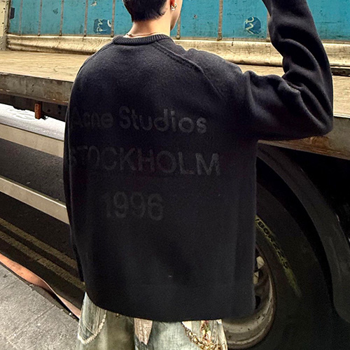 [홍콩명품.ACNE STUDIO] 아크네스튜디오 25SS 로고 니트 스웨터 (블랙), BM24256, KK, 레플리카의류,미러급사이트
