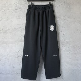 [홍콩명품.BALENCIAGA] 발렌시아가 25SS 로고 자수 조거 팬츠 바지 (블랙), BM24260, KK, 레플리카의류,미러급사이트