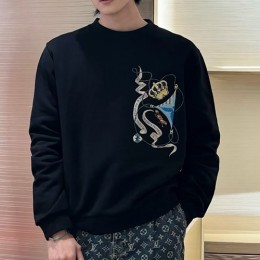 [홍콩명품.LOUIS VUITTON] 루이비통 25SS 로고 그래픽 맨투맨 티셔츠 (블랙), BM24272, KB, 레플리카의류,미러급사이트