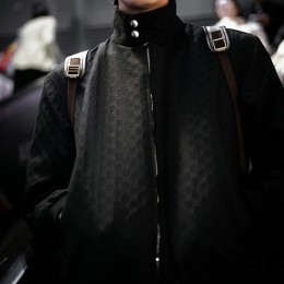 [홍콩명품.Gucci] 구찌 26SS 로고 터틀넥 GG수프림 봄버 자켓 (블랙), BM24410, JL, 레플리카의류,미러급사이트