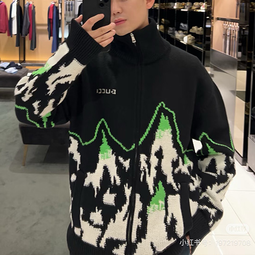 [홍콩명품.Gucci] 구찌 26SS 로고 패턴 하이넥 집업 니트 가디건 자켓 (블랙), BM24424, KB, 레플리카의류,미러급사이트