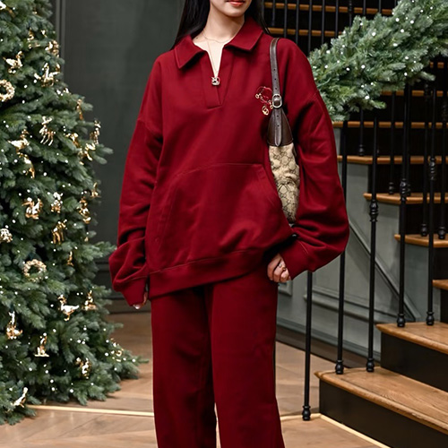 [홍콩명품.Gucci] 구찌 26SS 로고 자수 기모 카라 맨투맨 티셔츠 + 조거 팬츠 바지 상하의 세트 (레드), BM24441, KB, 레플리카의류,미러급사이트