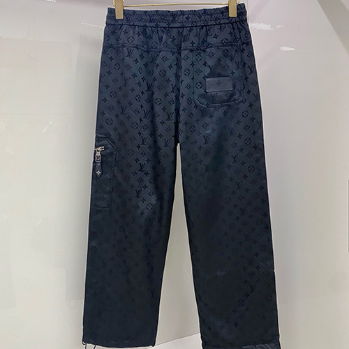 [홍콩명품.LOUIS VUITTON] 루이비통 26SS 로고 모노그램 조거 팬츠 바지 (블랙), BM24482, HH, 레플리카의류,미러급사이트