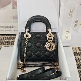 [홍콩명품,Christian Dior] 디올 26SS 로고 CD Lady 17 토트백 핸드백 (블랙), BGM5557, BDA, 홍콩명품가방,명품쇼핑몰,크로스백,핸드백,구매대행