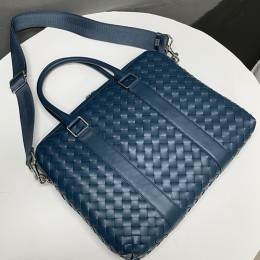 [홍콩명품.BOTTEGA VENETA] 보테가베네타 26SS 로고 인트레치아토 레더 가죽 메신저백 (블루), BGM5584, BC, 홍콩명품가방,명품쇼핑몰,크로스백,핸드백,구매대행