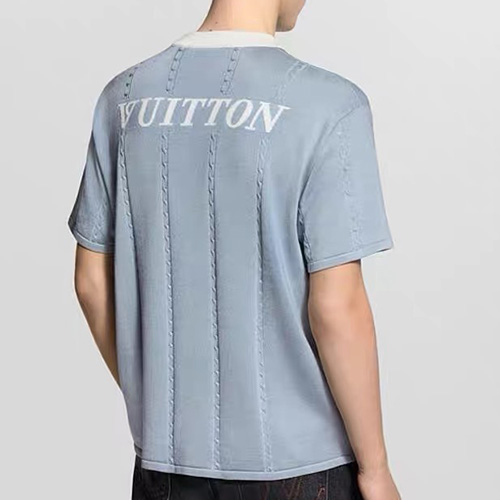 [홍콩명품.LOUIS VUITTON] 루이비통 26SS 로고 반팔 티셔츠 1AIJYK (스카이블루), BM24550, TOP, 레플리카의류,미러급사이트