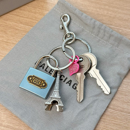 [홍콩명품.BALENCIAGA] 발렌시아가 26SS 로고 Rodeo 키홀더 키링, ET3323, NNT, 홍콩명품의류,구매대행,온라인명품