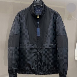 [홍콩명품.LOUIS VUITTON] 루이비통 26SS 로고 다미에 터틀넥 봄버 자켓 (블랙), BM24884, KSM, 레플리카의류,미러급사이트