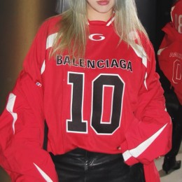 [가격문의][홍콩명품.BALENCIAGA] 발렌시아가 26SS 로고 NBA 콜라보 반팔 티셔츠 (레드), BM24920, KK, 레플리카의류,미러급사이트