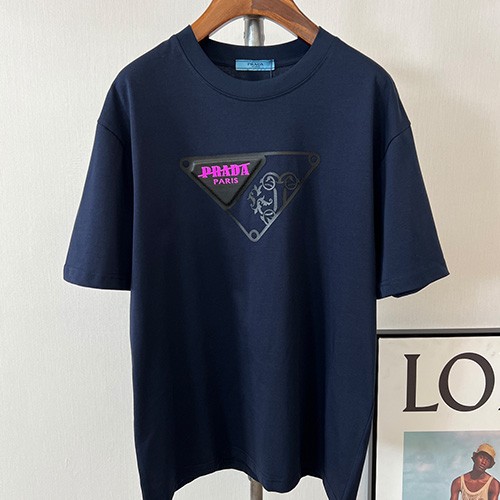 프라다 삼각로고 프린트 반팔 티셔츠 (2컬러) 26SS
