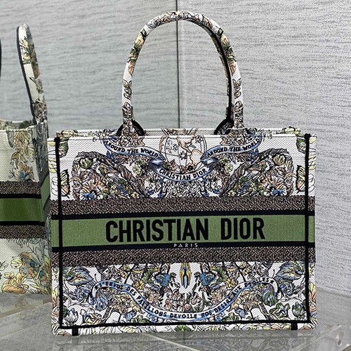 [홍콩명품,Christian Dior] 디올 24SS 로고 미디 북 토트백 (그린), BGM2510, 홍콩명품가방,명품쇼핑몰,크로스백,핸드백,구매대행,무브타임