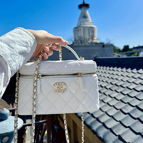 [홍콩명품.CHANEL] 샤넬 25SS 로고 HAAS 레더 가죽 토트백 핸드백 (화이트), BGM4900, BDA, 홍콩명품가방,명품쇼핑몰,크로스백,핸드백,구매대행