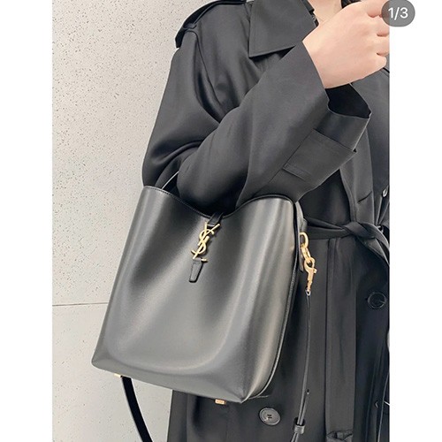 [홍콩명품.YSL] 입생로랑 25SS 로고 블랙 샤이니 가죽 LE 37 버킷 백 742828 2R20W 1000, BGM4957, BDA, 홍콩명품가방,명품쇼핑몰,크로스백,핸드백,구매대행
