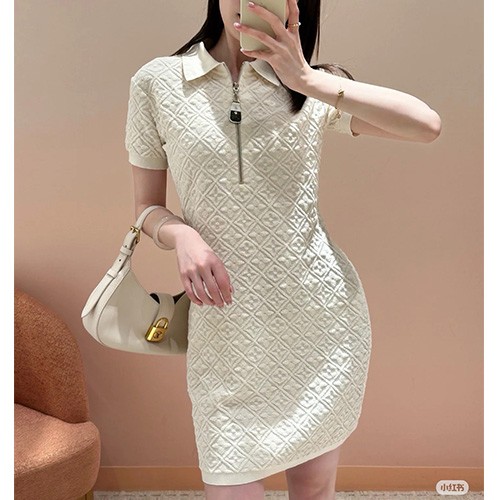 [홍콩명품.LOUIS VUITTON] 루이비통 25SS 로고 여성 모노그램 카라 반팔 원피스 (화이트), BM22154, JL, 레플리카의류,미러급사이트