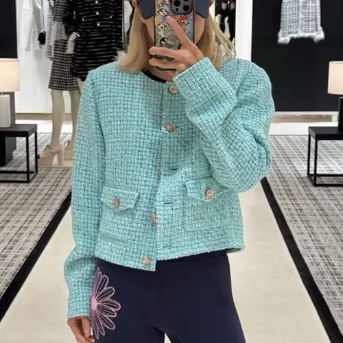 [홍콩명품.CHANEL] 샤넬 25SS 로고 여성 라운드넥 트위드 자켓 (스카이블루), BM22188, SS, 레플리카의류,미러급사이트