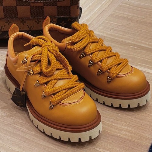 [홍콩명품.LOUIS VUITTON] 루이비통 25SS 로고 남여 REMIX 운동화 워커 (2컬러), SE5869, JL, 명품스니커즈,운동화,구두,로퍼,하이탑,신발