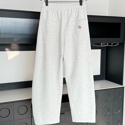[홍콩명품.MONCLER] 몽클레어 26SS 로고 오버핏 조거 팬츠 바지 (2컬러), BM24679, 레플리카의류,미러급사이트