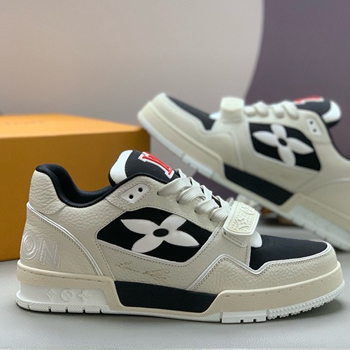 [홍콩명품.LOUIS VUITTON] 루이비통 26SS 로고 모노그램 트레이너 스니커즈 운동화 (블랙-아이보리), SE6118, PMD, 명품스니커즈,운동화,구두,로퍼,하이탑,신발
