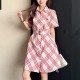 버버리 로고 여성 체크패턴 카라 반팔 원피스 (핑크) 26SS