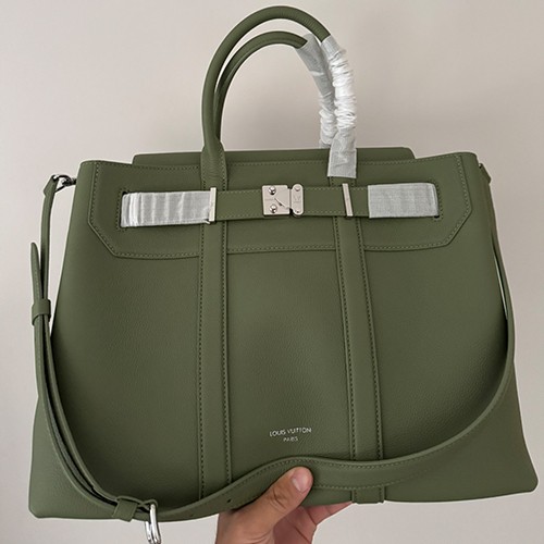 루이비통 로고 조르주 토트백 MM  M23154 (카키) 26SS