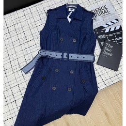 디올 로고 여성 벨티드 데님 슬리브리스 원피스 26SS