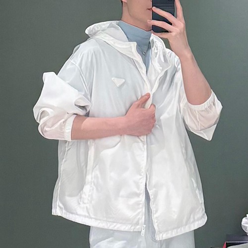 프라다 삼각로고 후드 바람막이 자켓 26SS